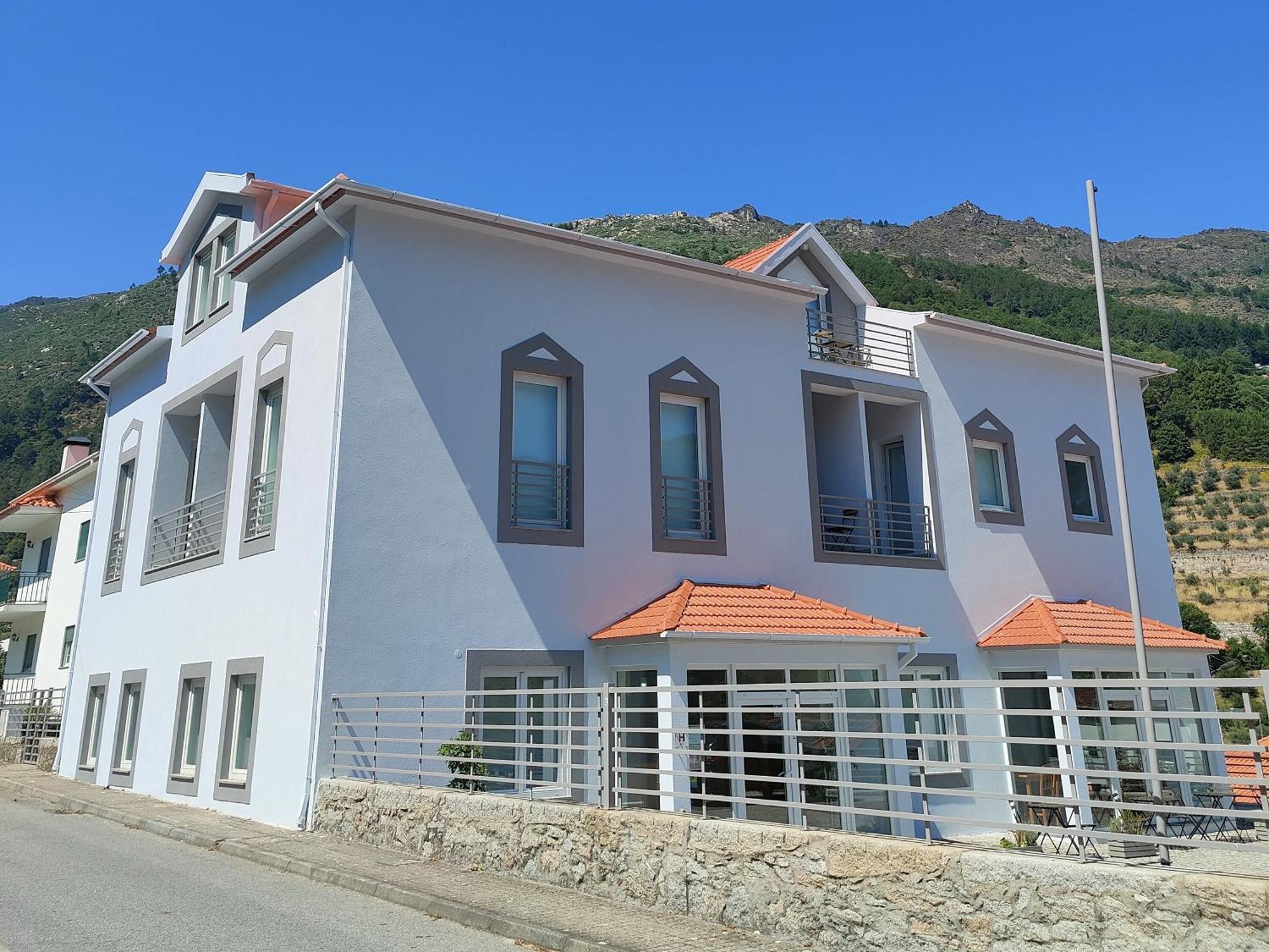Vale Do Zezere Hotel 曼泰加什 外观 照片