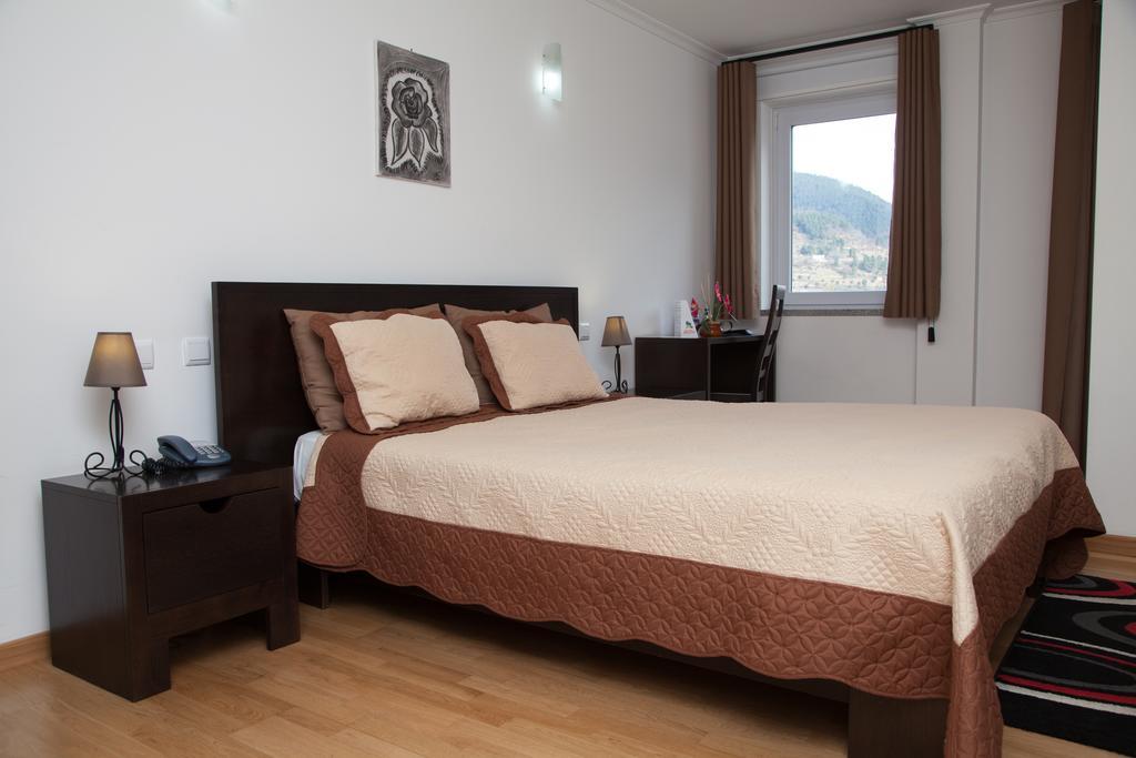 Vale Do Zezere Hotel 曼泰加什 外观 照片